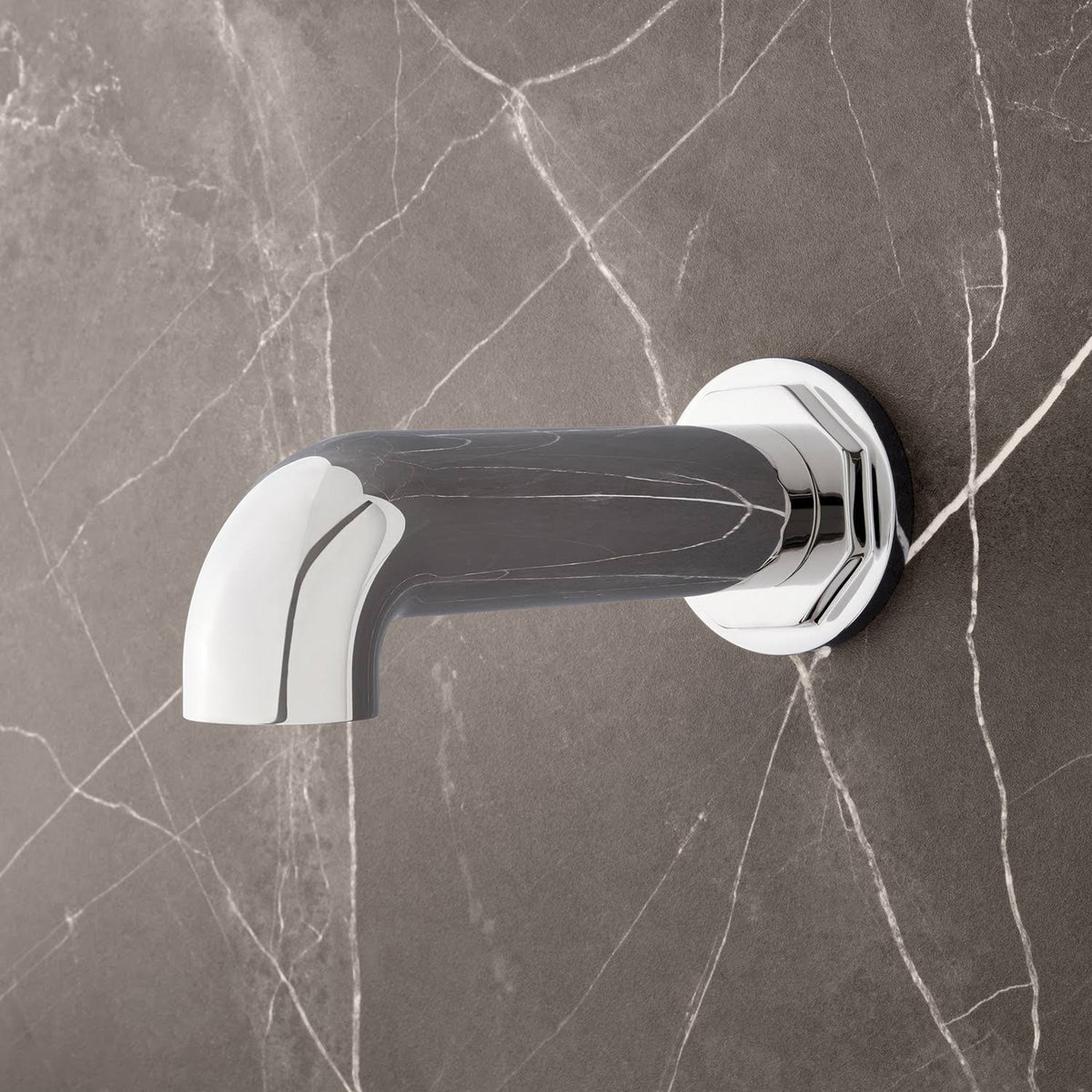 Chrome Tub Spout V5599