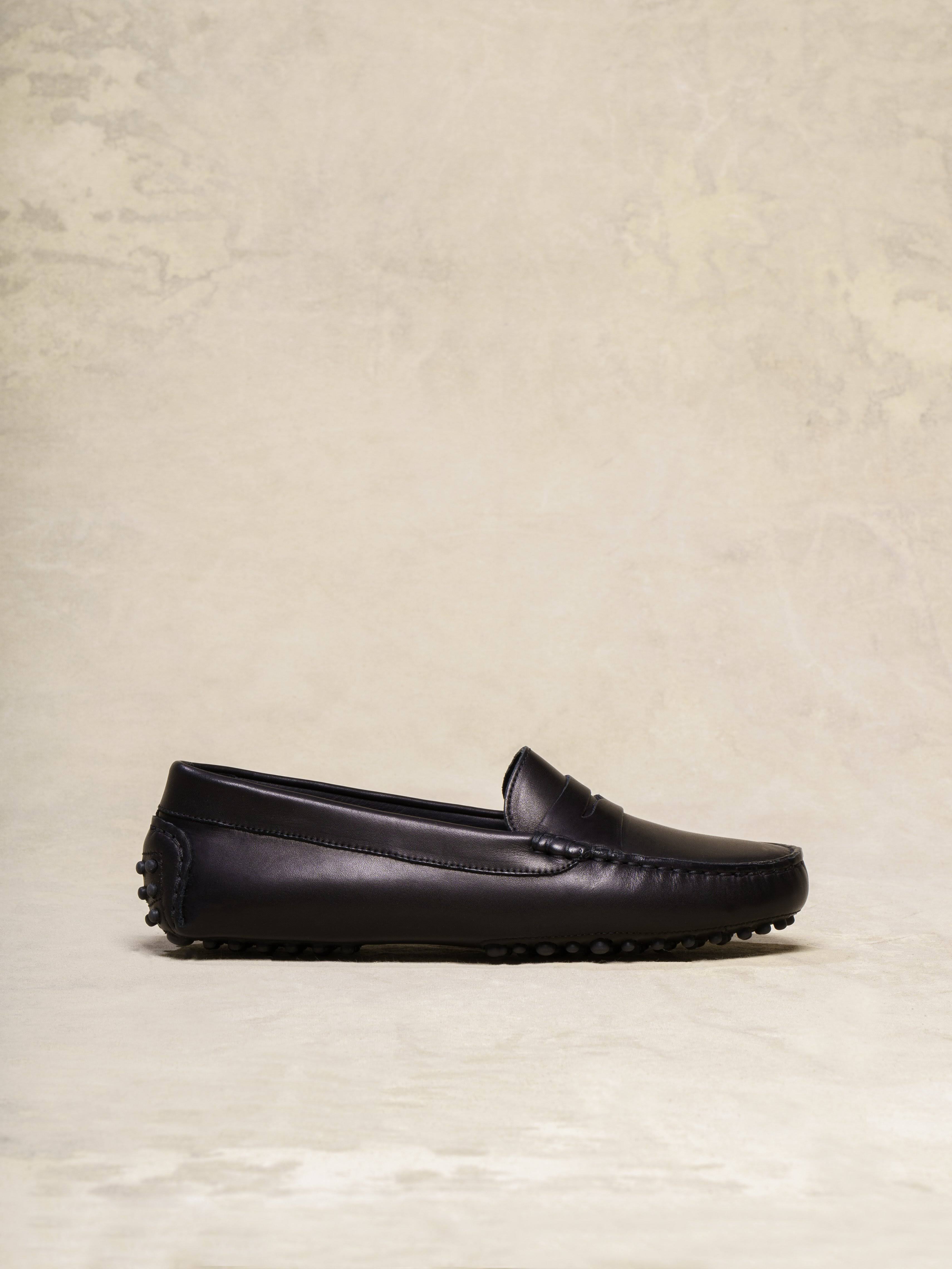 Black 7.5 US Shoes H1616