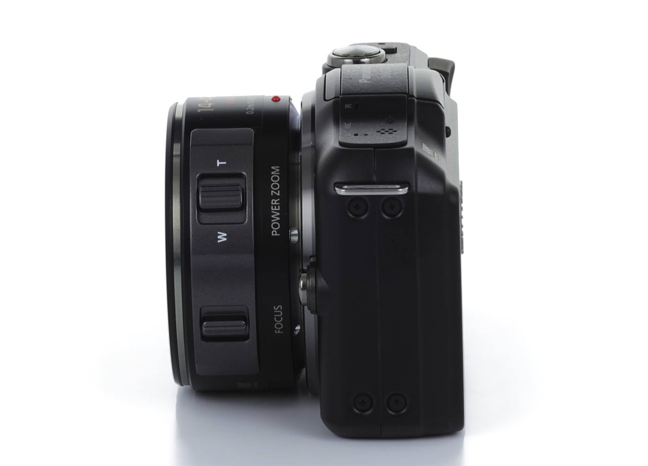 12.1 MP Mirrorless Digital Camera with 14-42mm lens Y550008