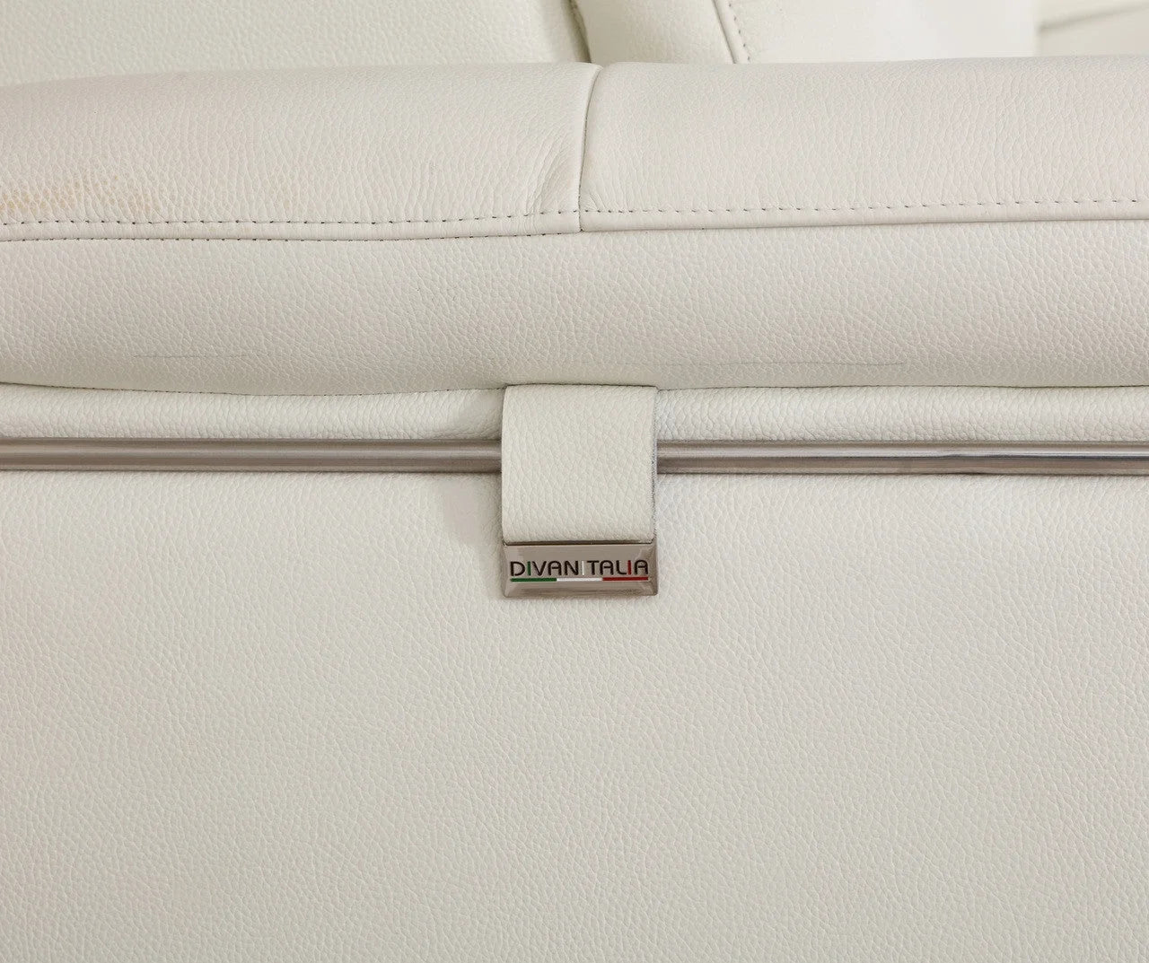 Loveseat O561