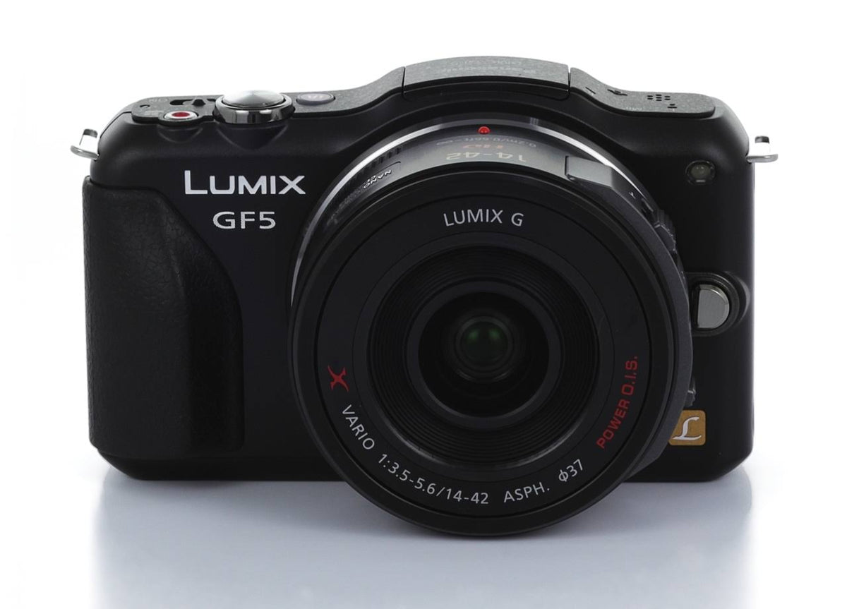 12.1 MP Mirrorless Digital Camera with 14-42mm lens Y550008