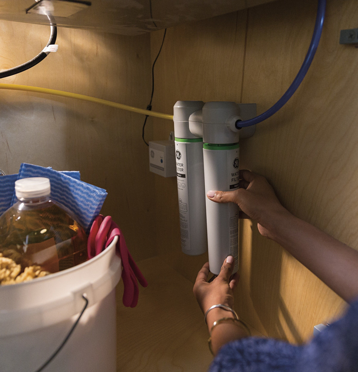 Under Sink Water Filtration System U675455